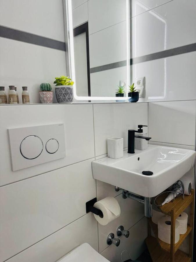 Klassen Stay - Design Studio In 11 Etage - Tolle Aussicht - Sauna, Pool - Netflix Ланштайн Екстер'єр фото